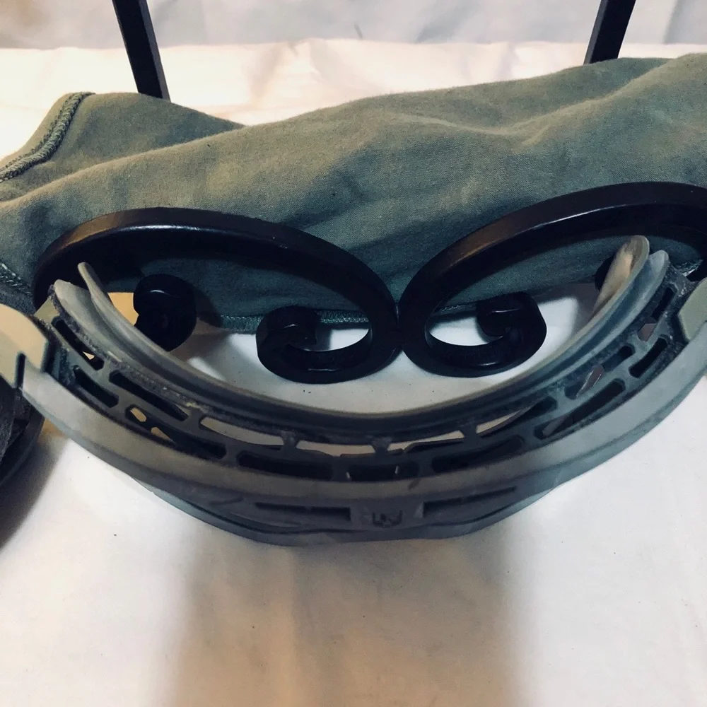 Revision Locust Gray Desert Goggles